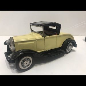 Vintage Tin Toy Friction Ford-A Roadster Sedan